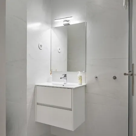 아파트 Invicta Premium - 4br Downtown With Ac