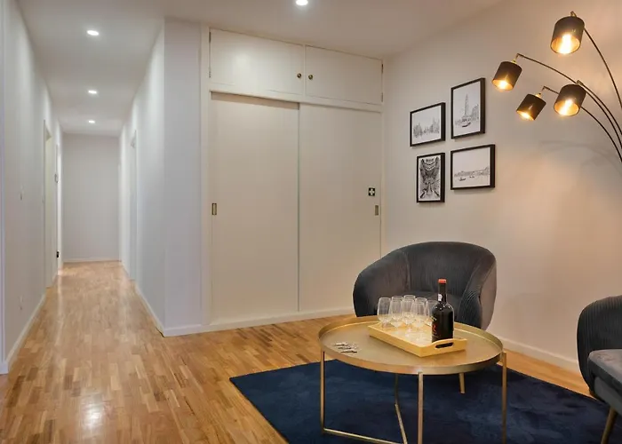 Invicta Premium - 4br Downtown With Ac Apartment *