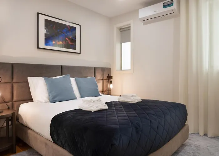 Apartment Invicta Premium - 4br Downtown With Ac Porto