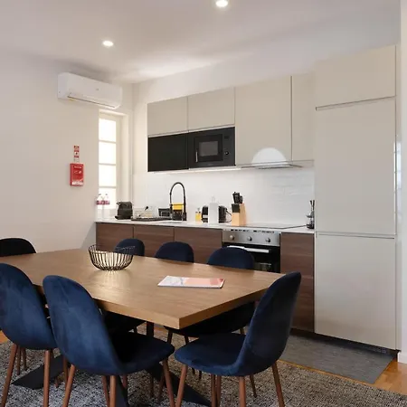 公寓 Invicta Premium - 4br Downtown With Ac