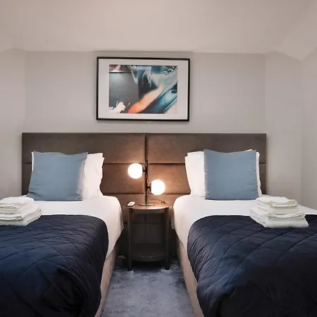 Apartman Invicta Premium - 4br Downtown With Ac *