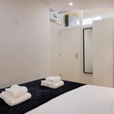 Invicta Premium - 4br Downtown With Ac Apartman