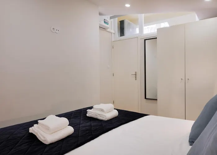 Invicta Premium - 4br Downtown With Ac Apartmán