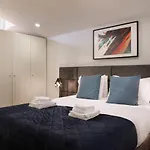 Invicta Premium - 4br Downtown With Ac 波尔图