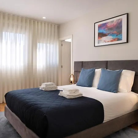 Invicta Premium - 4br Downtown With Ac