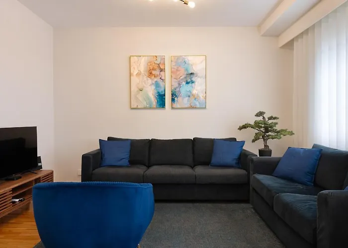 Apartman Invicta Premium - 4br Downtown With Ac